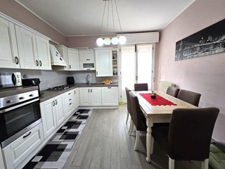 Appartamento in Vendita a Colle di Val D'Elsa, 180'000€, 93 m²