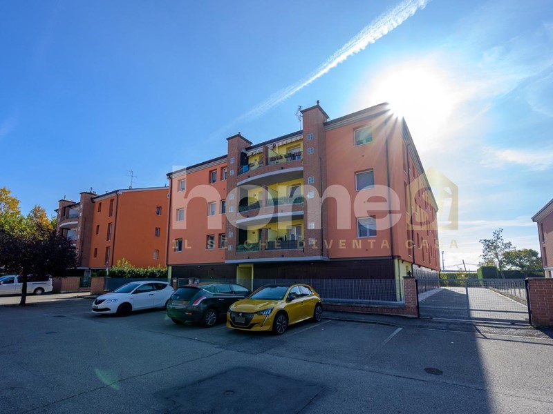 Appartamento in Vendita a Bomporto, zona Sorbara, 165'000&euro;, 84 m², con Box