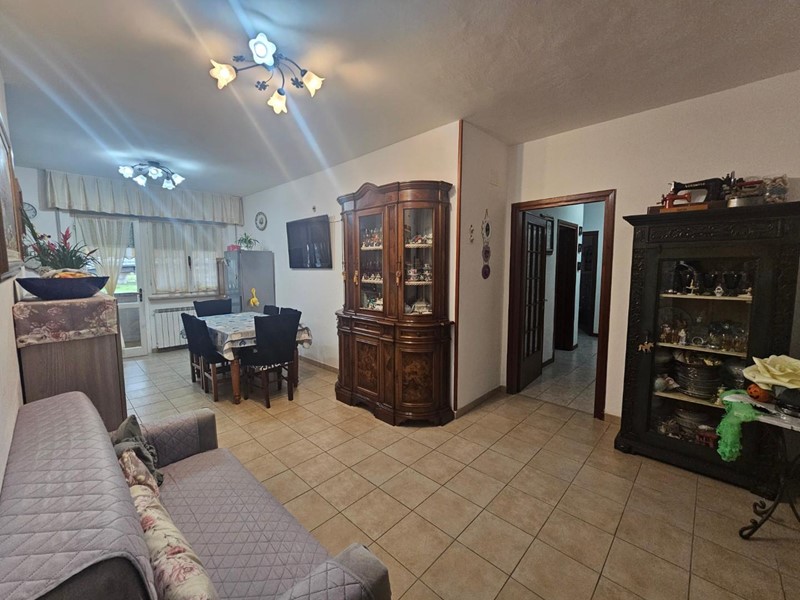 Appartamento in Vendita a Collesalvetti, 188'000€, 100 m²