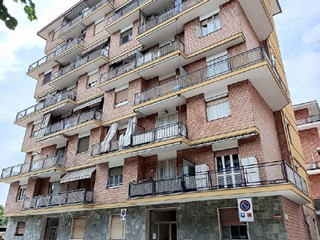 Trilocale in Vendita a Beinasco, 53'400&euro;, 66 m²