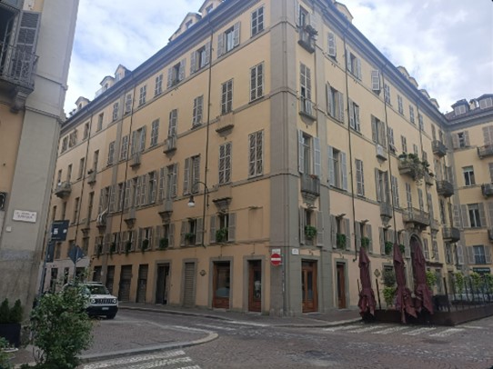 Negozio in Vendita a Torino, 517'500&euro;, 334 m²