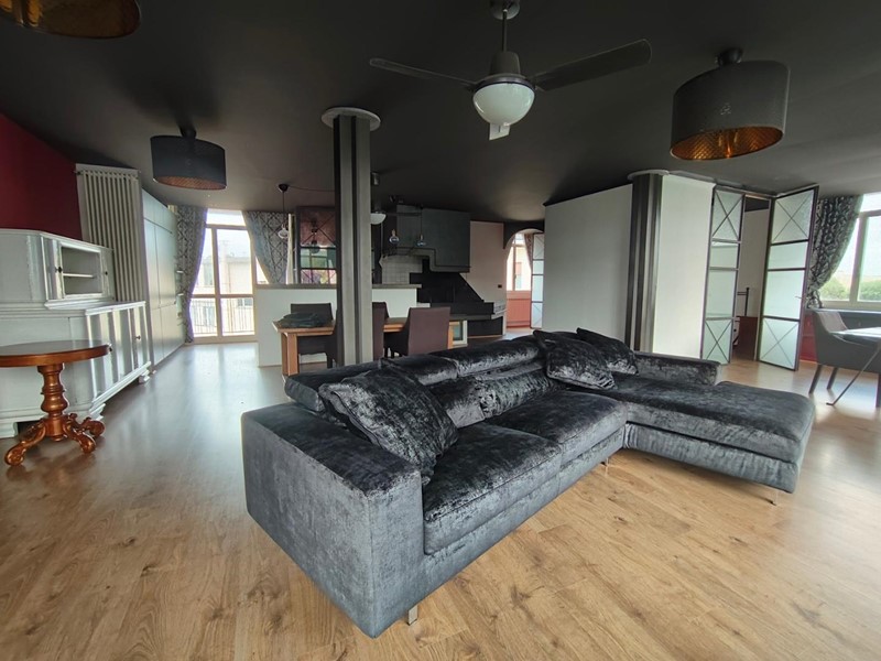 Bilocale in Vendita a Pisa, zona Tirrenia, 390'000&euro;, 125 m², arredato