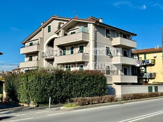 Quadrilocale in Vendita a Lucca, zona Arancio, 255'000€, 70 m²