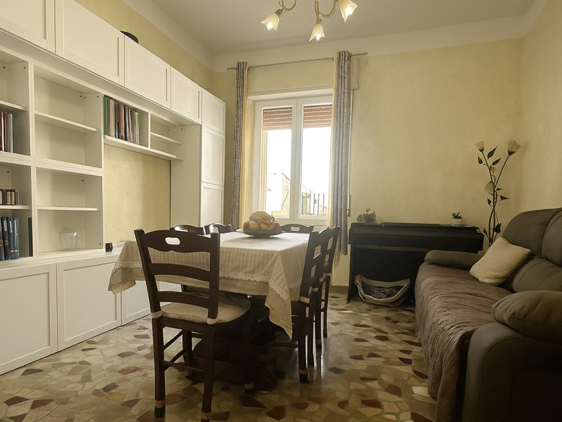 Appartamento in Vendita a Viareggio, 259'000&euro;, 130 m², arredato