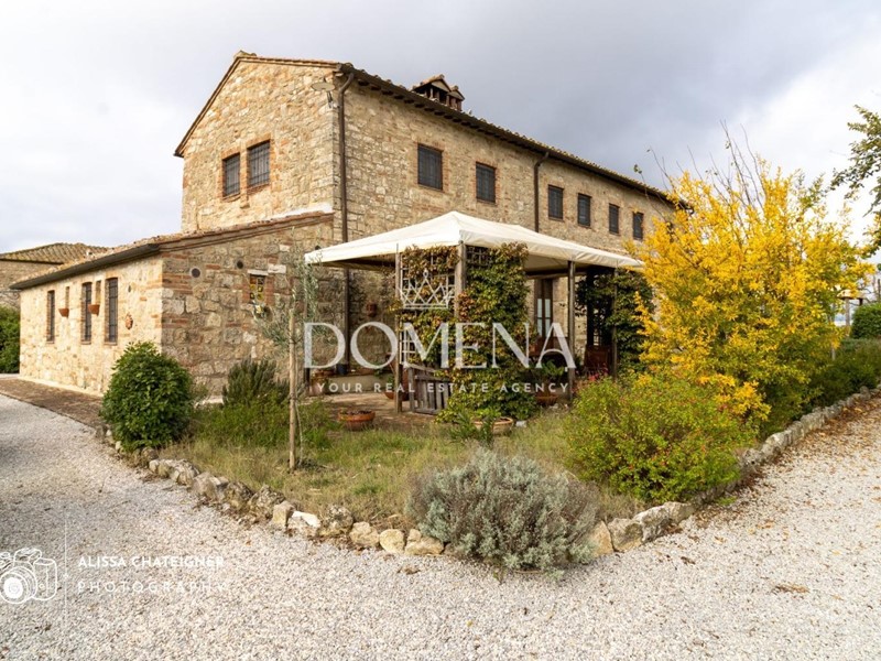 Casa Semi Indipendente in Vendita a Asciano, 400'000€, 227 m², arredato