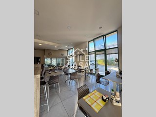 Attività commerciale in Vendita a Porcari, zona Rughi, 145'000&euro;, 150 m²