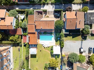 Villa in Vendita a Vicopisano, zona Uliveto Terme, 515'000&euro;, 230 m², arredato, con Box