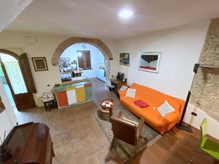 Casa Indipendente in Vendita a Camaiore, zona Nocchi, 160'000&euro;, 80 m²