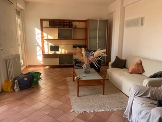 Appartamento in Affitto a Livorno, 1'200€, 100 m², arredato