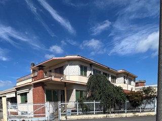 Ufficio in Vendita a Vigevano, 109'429&euro;, 475 m²