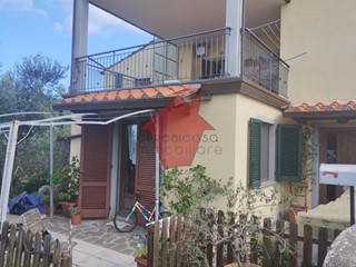 Casa Indipendente in Vendita a Vinci, 200'000&euro;, 85 m²
