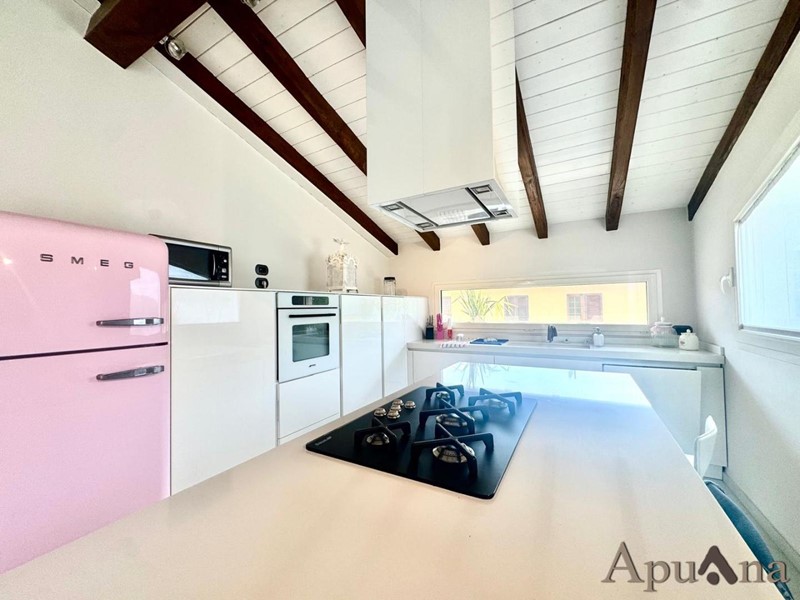 Appartamento in Vendita a Massa, zona Turano, 270'000€, 110 m², arredato