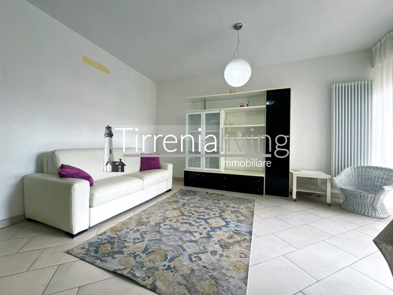 Bilocale in Affitto a Pisa, zona Tirrenia, 690€, 55 m², arredato