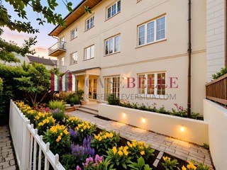 Quadrilocale in Vendita a Camaiore, zona Lido di Camaiore, 395'000&euro;, 76 m²