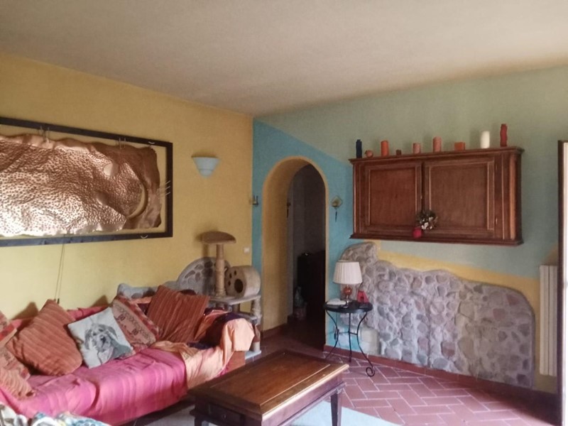 Villa bifamiliare in Vendita a Buti, zona La Croce, 260'000&euro;, 150 m²