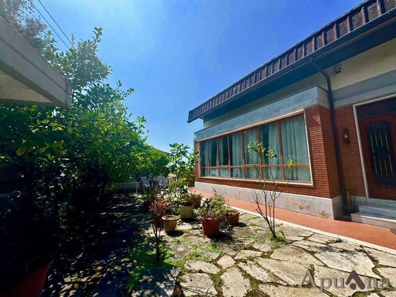 Villa bifamiliare in Vendita a Massa, 310'000&euro;, 130 m², arredato