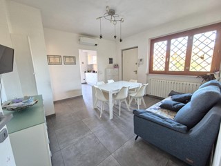 Quadrilocale in Vendita a Massa, 245'000€, 130 m², arredato