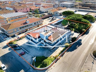 Capannone in Vendita a Santa Croce sull'Arno, 1'190'000&euro;, 1164 m²