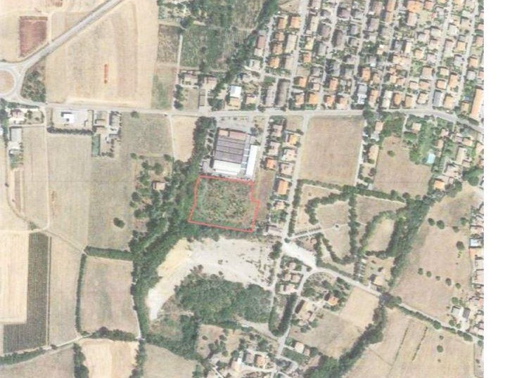 Terreno edificabile in Vendita a Quattro Castella, 1'000€, 1 m²