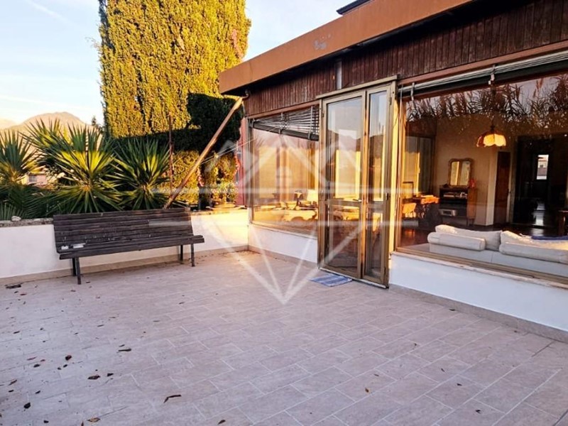 Appartamento in Vendita a Carrara, zona Avenza, 210'000&euro;, 167 m², arredato