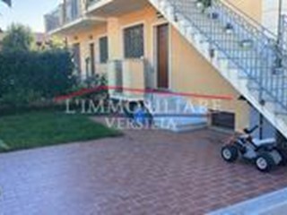 Appartamento in Vendita a Massa, zona Marina di Massa, 245'000€, 125 m², arredato