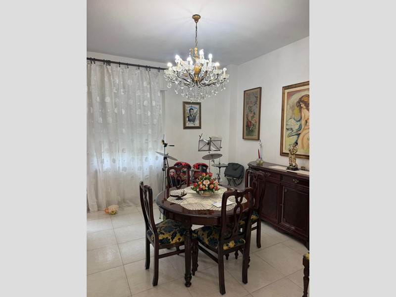 Quadrilocale in Vendita a Carrara, zona Fossola, 190'000&euro;, 100 m², arredato