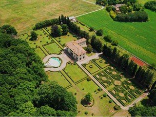 Villa in Vendita a Monteriggioni, zona Abbadia a Isola, 2'350'000€, 1022 m², arredato