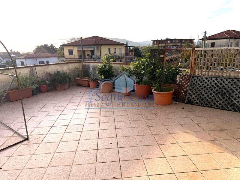 Appartamento in Vendita a Castelnuovo Magra, 170'000€, 120 m²