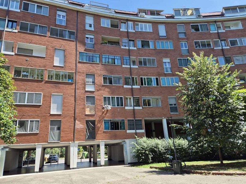 Trilocale in Vendita a Milano, 190'500&euro;, 107 m²