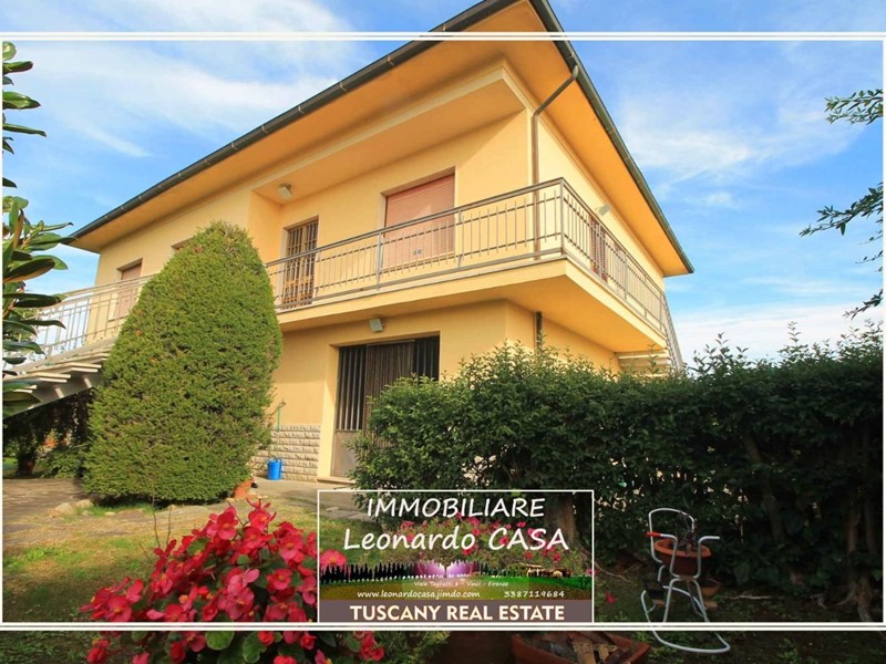 Villa in Vendita a Empoli, 349'000&euro;, 250 m², con Box