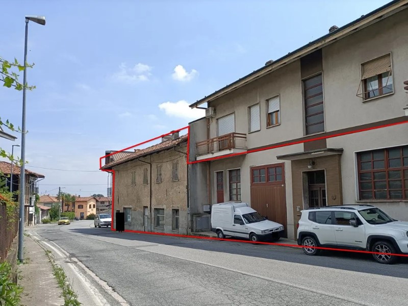 Capannone in Vendita a Strambino, 339'939&euro;, 3450 m²