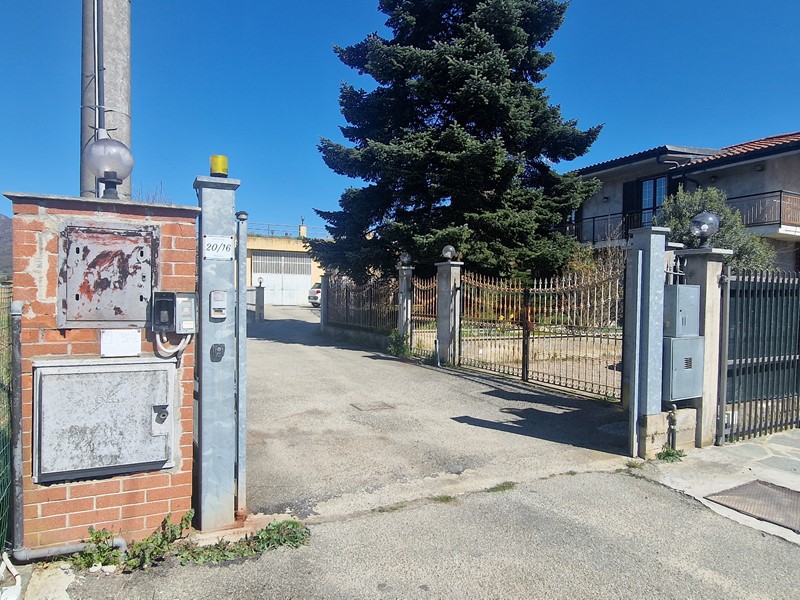 Villetta a schiera in Vendita a Frossasco, 206'000&euro;, 232 m²