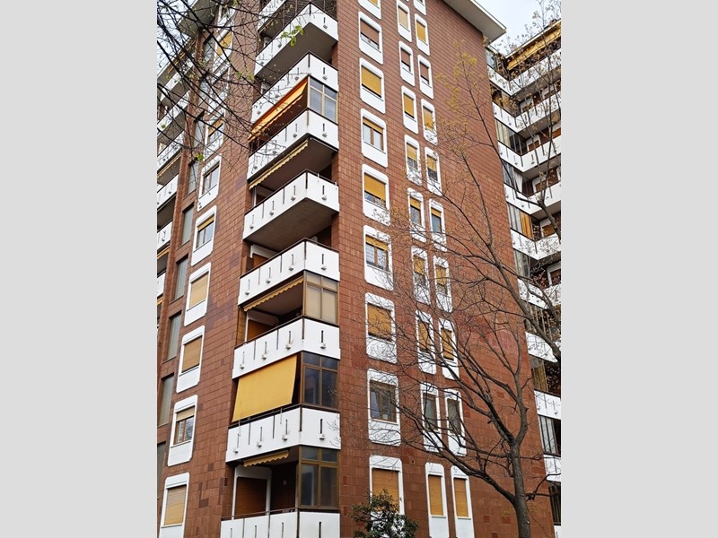 Appartamento in Vendita a Torino, 161'625&euro;, 147 m²