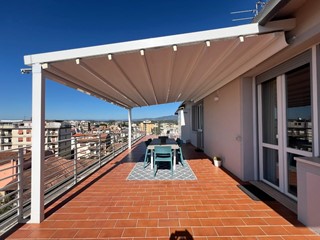 Attico in Vendita a Empoli, 334'000&euro;, 90 m², arredato, con Box