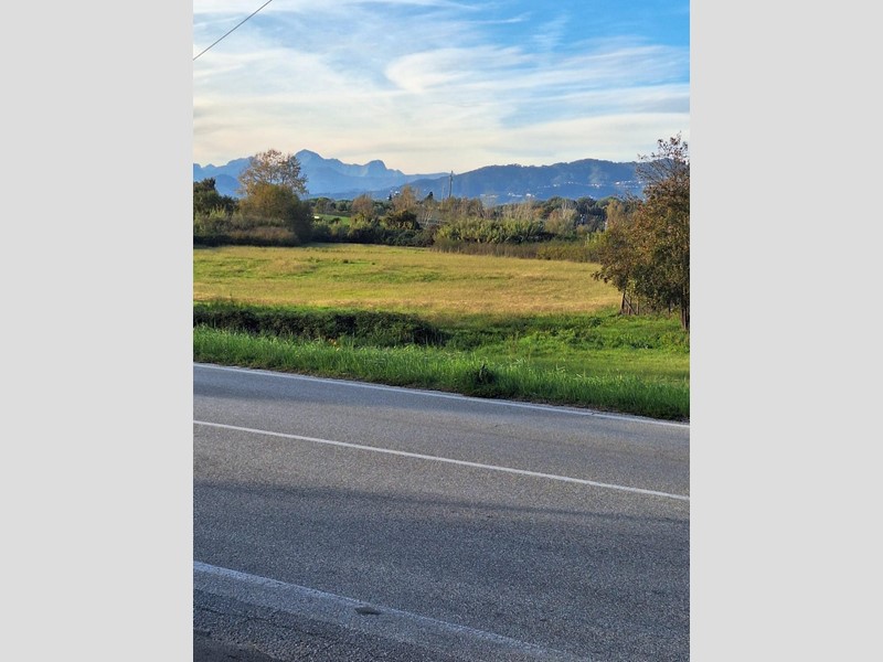 Terreno agricolo in Vendita a Capannori, zona Gragnano, 80'000&euro;, 14000 m²