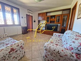 Casa Indipendente in Vendita a Cecina, 300'000&euro;, 83 m²