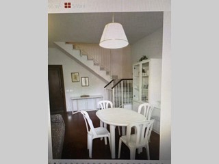 Villetta a schiera in Vendita a Massa, zona Ronchi, 330'000&euro;, 120 m²