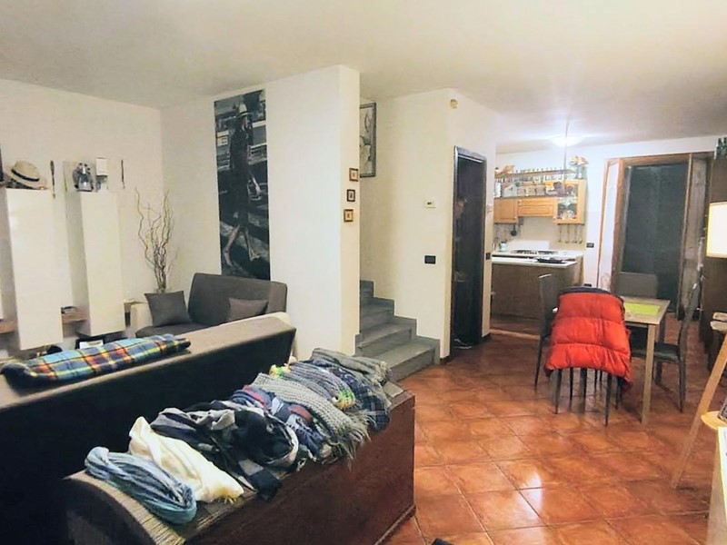 Villetta a schiera in Vendita a Altopascio, 249'000&euro;, 170 m², arredato, con Box