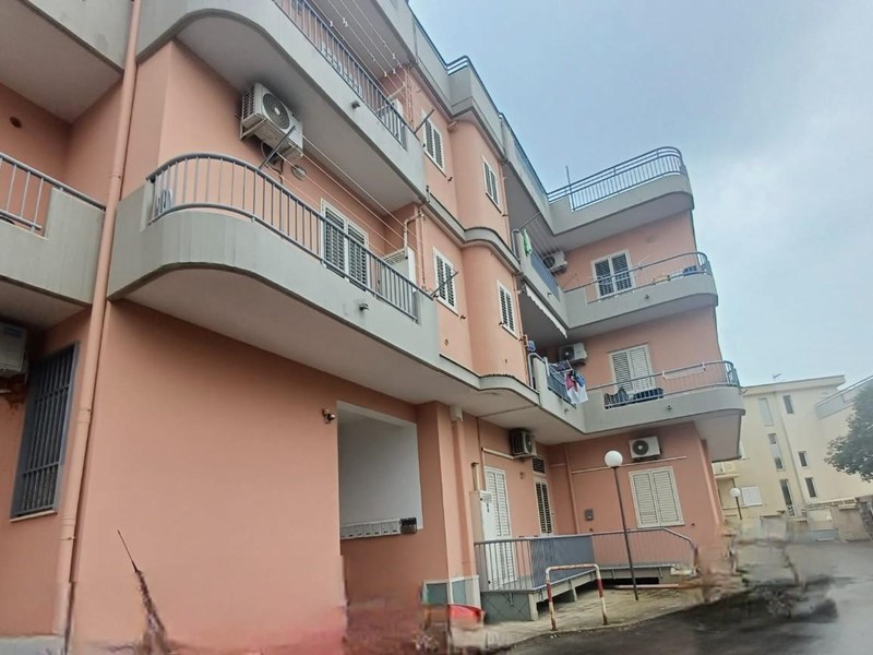 Appartamento in Vendita a Palagiano, 119'000€, 132 m², con Box