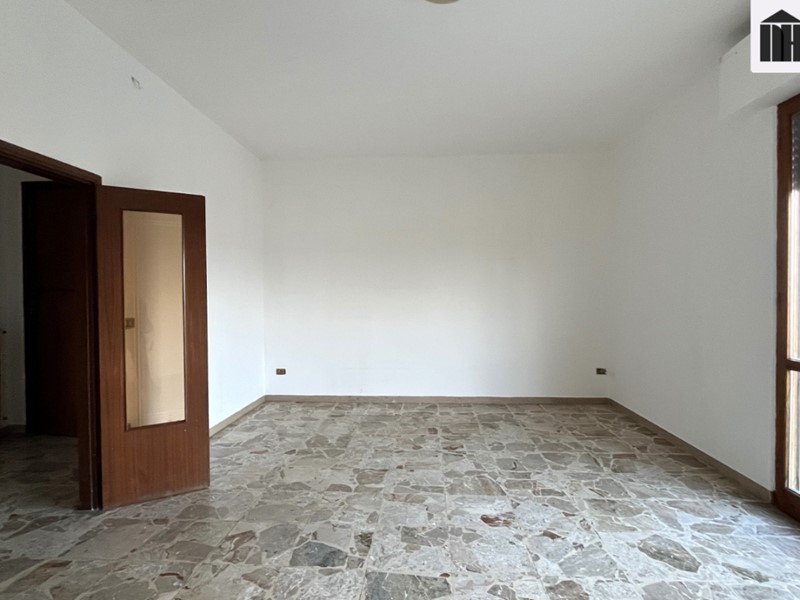 Quadrilocale in Vendita a Santa Croce sull'Arno, 83'000&euro;, 110 m²
