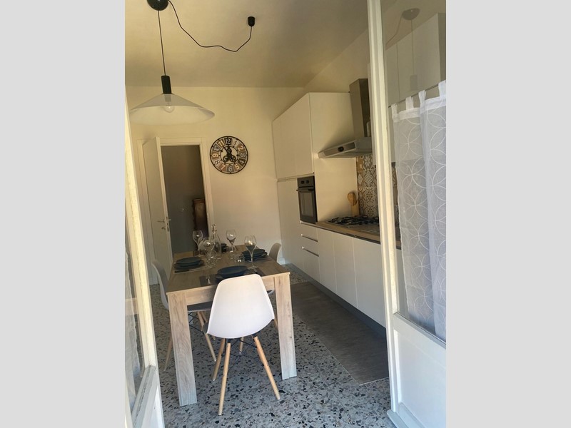 Appartamento in Affitto a La Spezia, 1'250€, 120 m², arredato