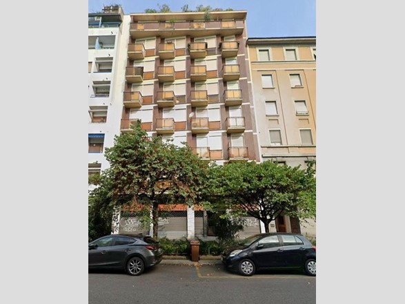 Negozio in Vendita a Milano, 416'775&euro;, 332 m²