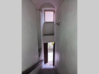 Casa Indipendente in Vendita a Carrara, zona Gragnana, 60'000&euro;, 90 m²