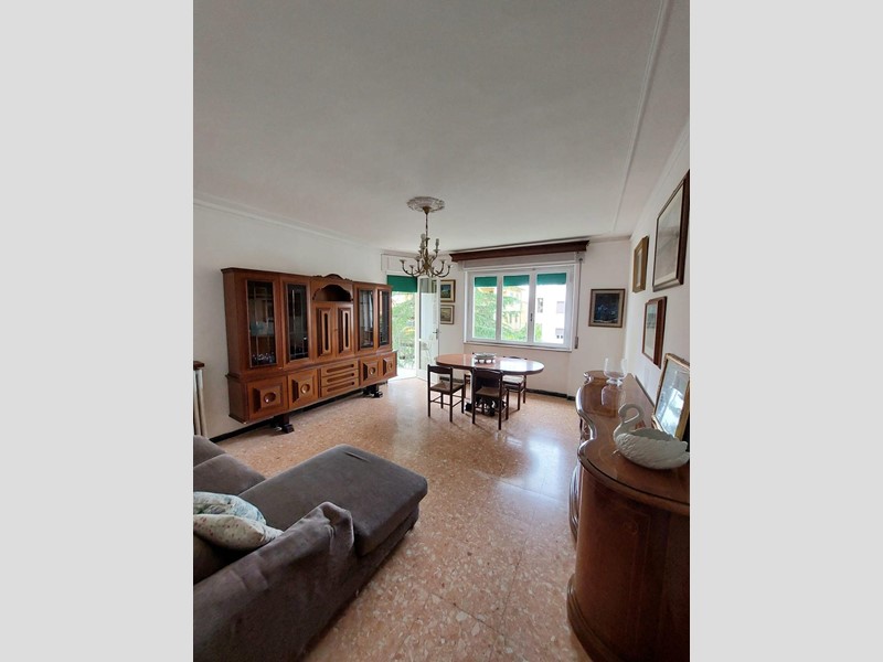 Appartamento in Affitto a Pisa, 940€, 110 m², arredato