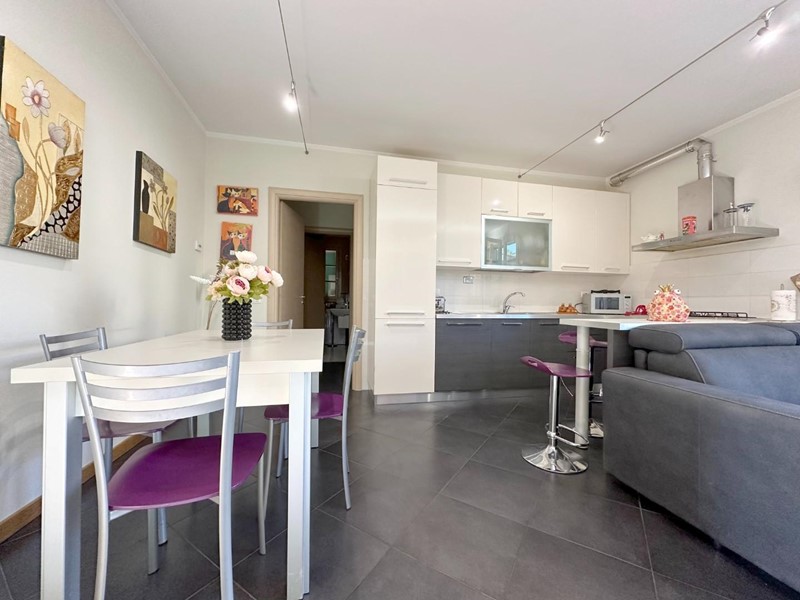 Bilocale in Vendita a Lucca, zona San Marco, 215'000€, 60 m², arredato