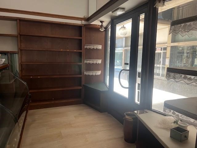 Immobile commerciale in Vendita a Massa, 145'000&euro;, 90 m²