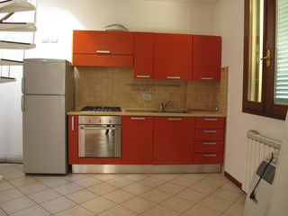 Bilocale in Vendita a Capraia e Limite, 130'000&euro;, 50 m², arredato