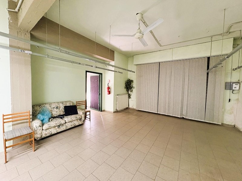 Immobile commerciale in Vendita a Empoli, 180'000&euro;, 130 m²