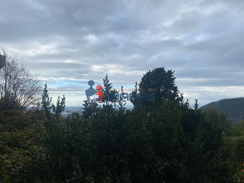 Villetta a schiera in Vendita a Massarosa, zona Corsanico, 270'000&euro;, 90 m², arredato