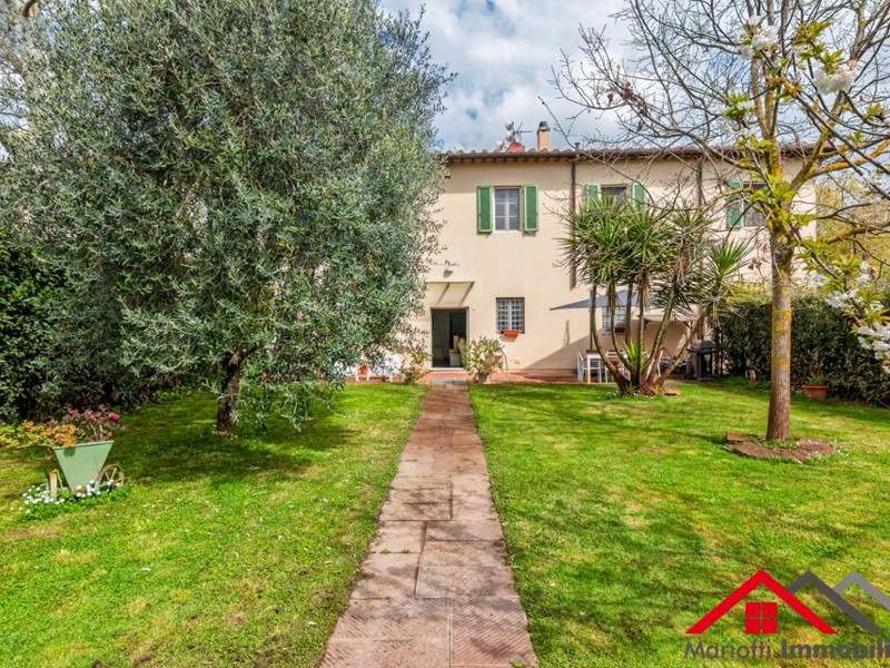 Casa Indipendente in Vendita a San Giuliano Terme, zona Madonna Dell'acqua, 395'000&euro;, 170 m²